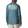 Columbia Men’s Terminal Tackle PFG Fish Flag Long Sleeve(Metal/Key West Bass Lures)