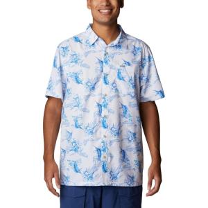 Columbia Men’s Super Slack Tide Camp Shirt Short Sleeve(Carbon Fish Finder Print)