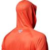 Columbia Men’s Casual(Vt – Tangy Orange/Deep Maroon)