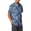 Columbia Men’s Rapid Rivers Printed Short Sleeve Shirt, Comfort Stretch(Bright Indigo Leaf Camo)