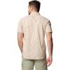 Columbia Men’s Rapid Rivers Printed Short Sleeve Shirt, Comfort Stretch(Dark Stone Deserted)