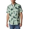Columbia Men’s Rapid Rivers Printed Short Sleeve Shirt, Comfort Stretch(Rain Forest Its Bananas Print)