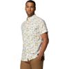 Columbia Men’s Rapid Rivers Printed Short Sleeve Shirt, Comfort Stretch(Sea Salt/Floweret)