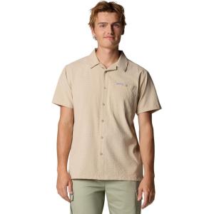 Columbia Men’s Utilizer Short Sleeve Camp Shirt(Ancient Fossil)