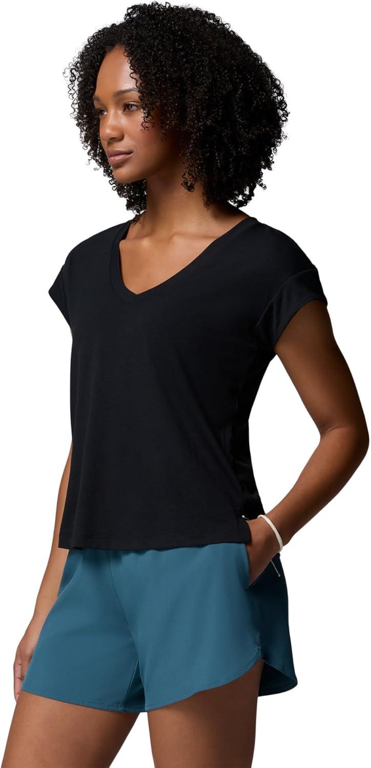 imageColumbia Womens Daniela Falls VNeck Short Sleeve TeeBlack