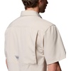 Columbia Men’s Collegiate Slack Tide Camp Shirt(Uga – Dark Stone)