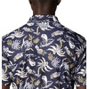 Columbia Men’s Collegiate Super Terminal Tackle Polo(Um – Collegiate Navy Dorado Isle Print)