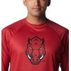 Columbia Men’s Collegiate Terminal Tackle Heather Long Sleeve Shirt(Ark – Red Velvet Heather)