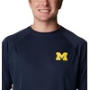 Columbia Men’s Collegiate Terminal Tackle Long Sleeve Shirt(Um – Collegiate Navy/Collegiate Yellow)