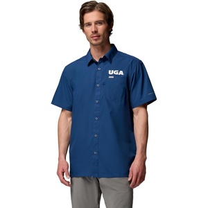 Columbia Men’s Collegiate Slack Tide Camp Shirt(Uga – Carbon)