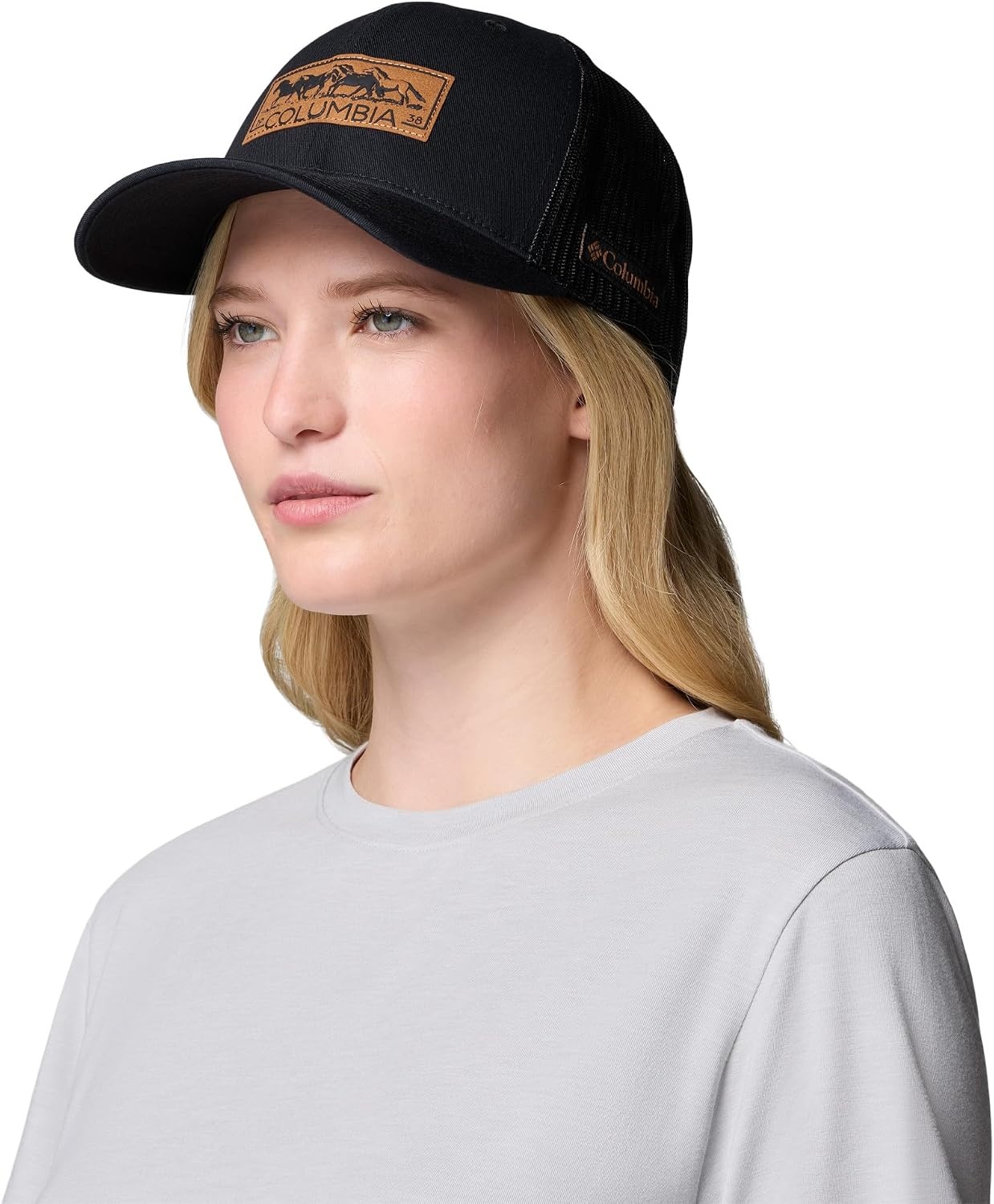 image:imageColumbia Unisex Mesh Snap BackBlackWild Horses